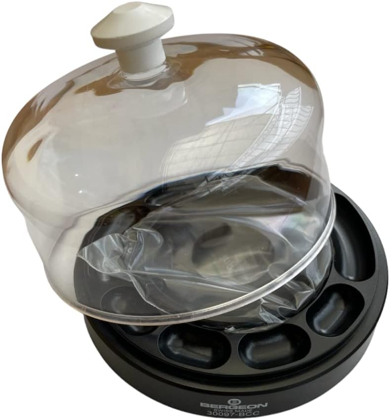 dust cover with organiser for watch parts